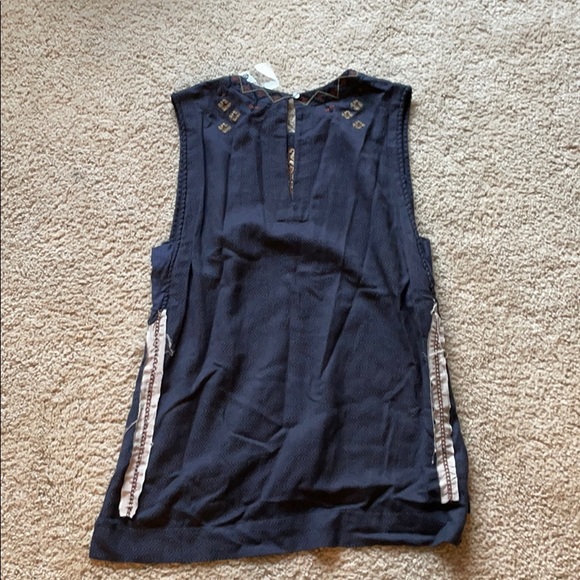 Anthropolgie Burning Torch embroidered tank NWOT - Picture 8 of 9